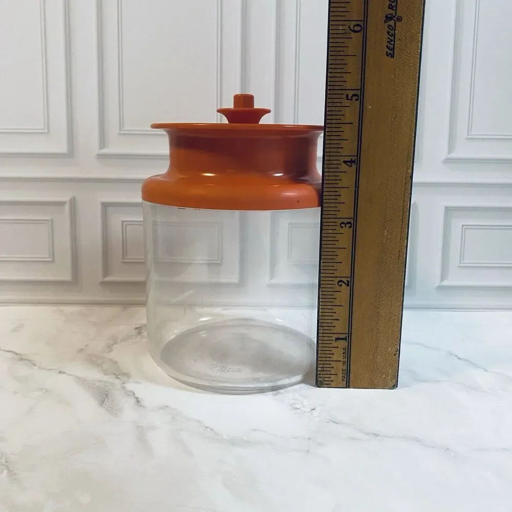 Tupperware age use